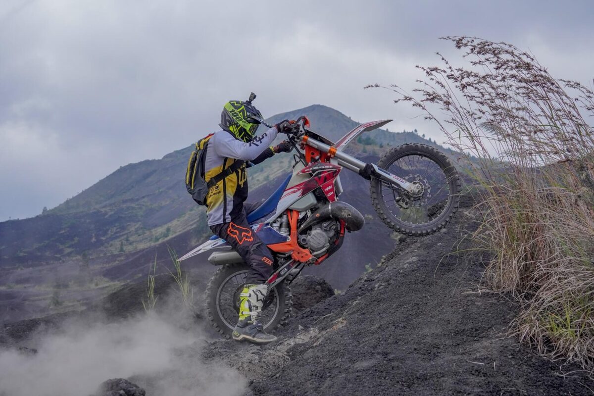 Dirt Bike Kintamani Black Lava and Forest, HalfDay Track Adventure